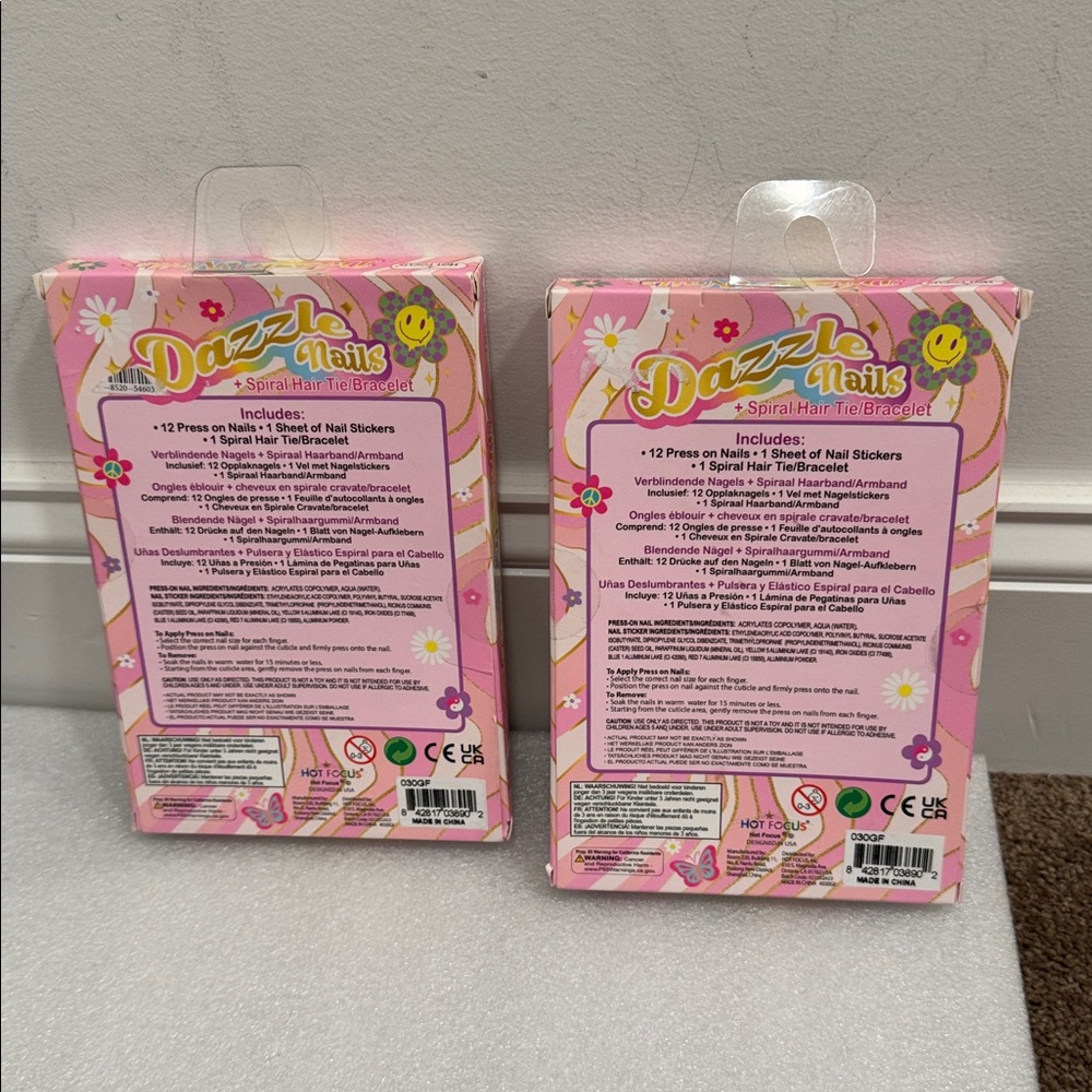 Dazzle Nails press on nails & spiral hair tie bracelet 2 packs new in package - Picture 2 of 2